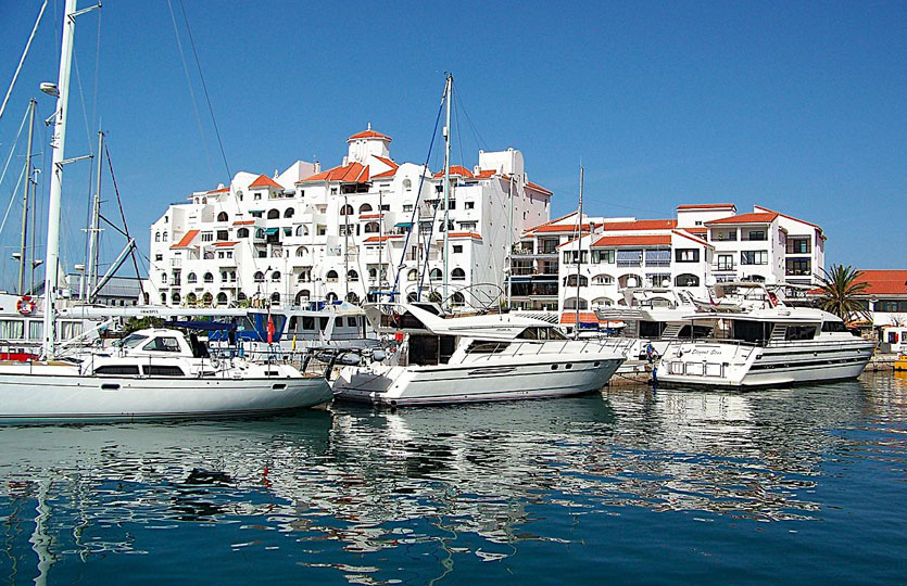 35 x 8 Meter Liegeplatz Yachthafen Bay Yachthafen Zu Verkaufen