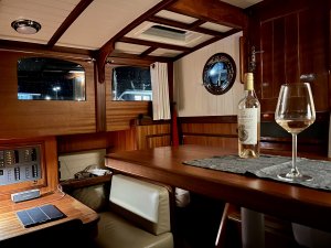 Lernen Sie die „Stoute Hendrik” kennen, eine moderne klassische Segelyacht aus dem Jahr 2008 vom Typ Puffin 41.