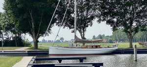 Lernen Sie die „Stoute Hendrik” kennen, eine moderne klassische Segelyacht aus dem Jahr 2008 vom Typ Puffin 41.